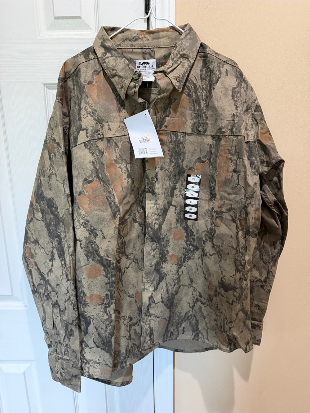 Men's Camouflage Button-Up Shirt
